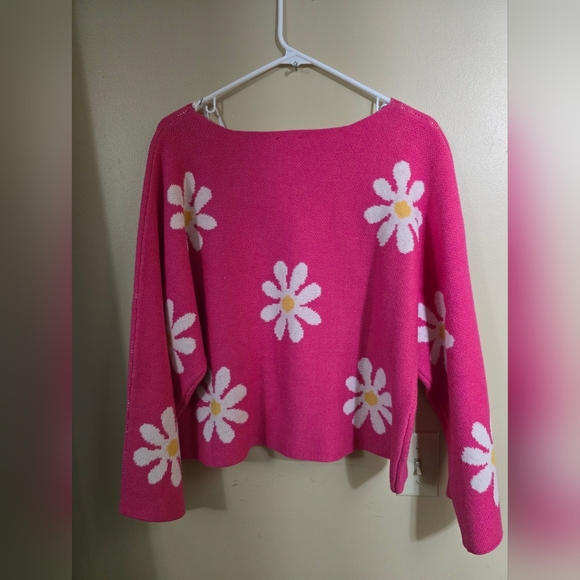 ARULA Sweaters - ARULA Pink Sweater with White Daisy‎ Pattern